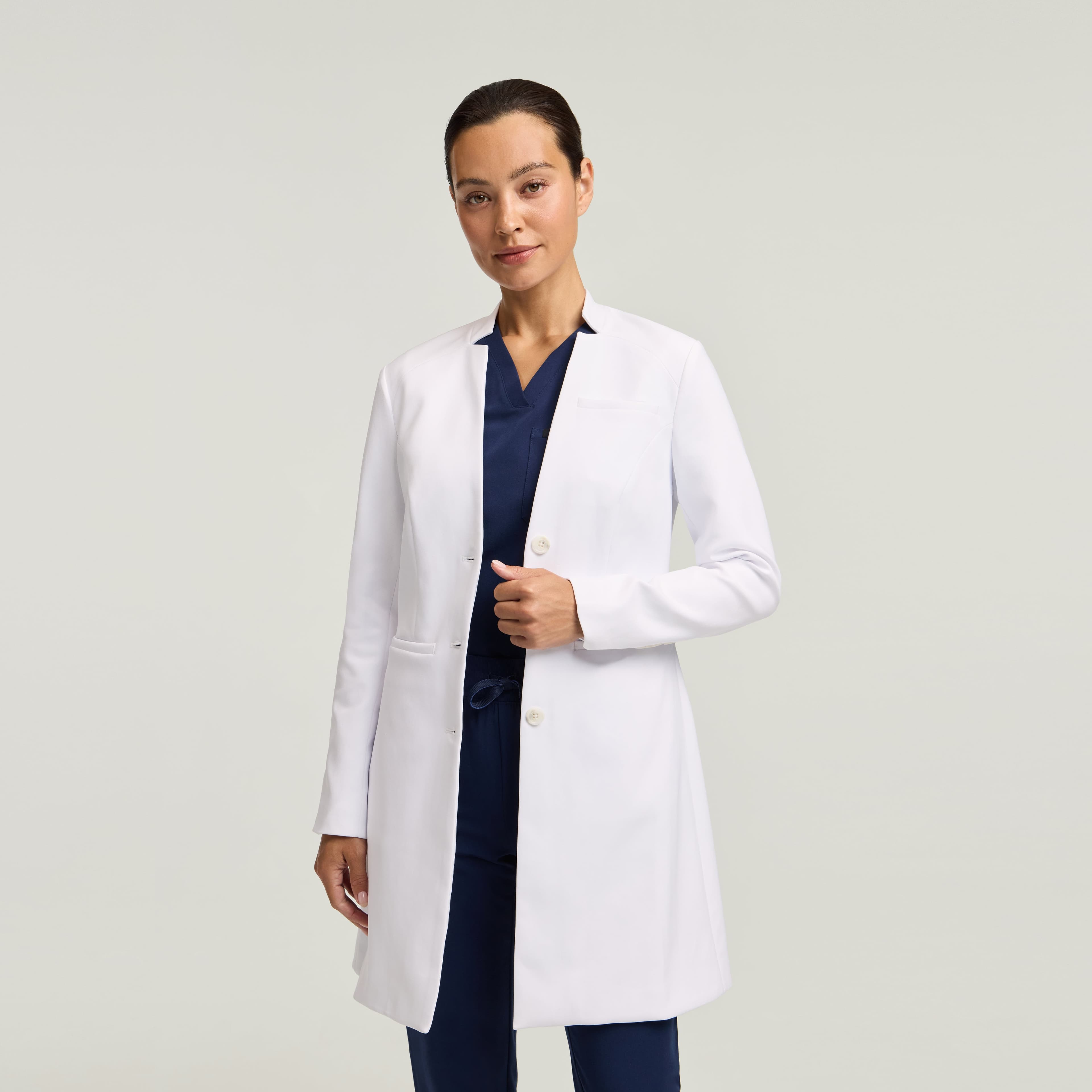 Nova 37” White Coat